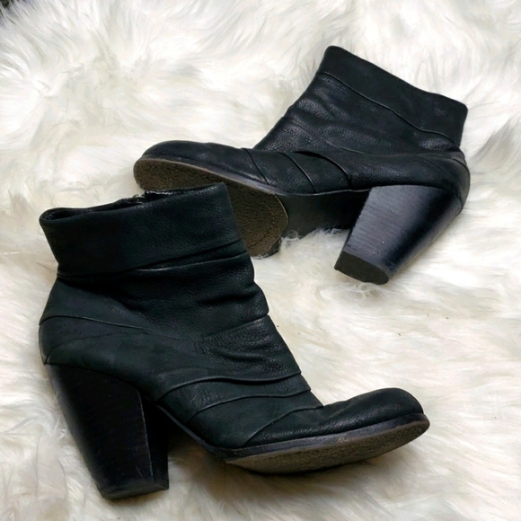 Vince Camuto 'Belta' Leather Ankle boots 7.5 - Picture 5 of 12